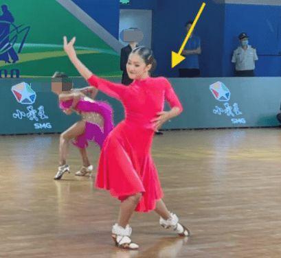 马跳舞视频在线观看,在线欣赏马跳舞的精彩瞬间 第1张 马跳舞视频在线观看,在线欣赏马跳舞的精彩瞬间 第1张